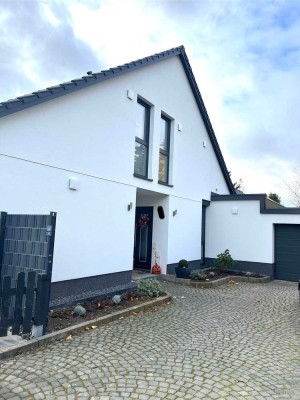 Großzügiges Einfamilienhaus mit Garage in Braunschweig-Stöckheim