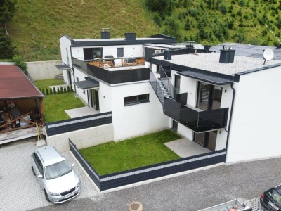 ERSTBEZUG: Dachgeschosswohnung mit 37 m² Terrasse