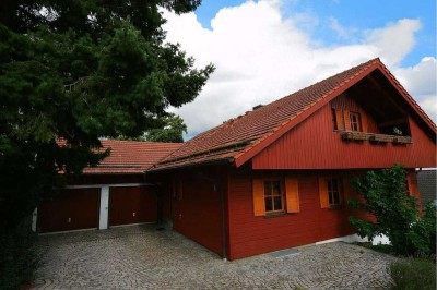 6-Zi.-Holz-EFH mit Südterrasse, Wintergarten, 2 Balkonen u. Blick ins Grüne (Wald) in Lappersdorf
