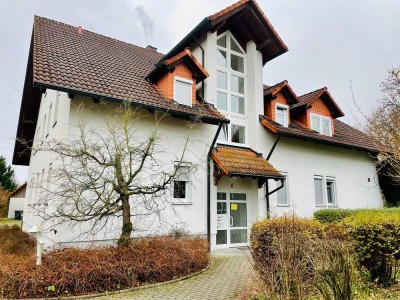 Geschmackvolle, neuwertige 2-Raum-Wohnung mit gehobener Innenausstattung mit Einbauküche in Coburg