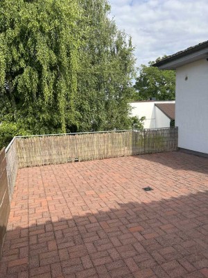 3-Zimmer mit großem Balkon