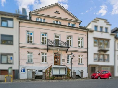 Denkmalgeschütztes Wohn- und Geschäftshaus – Wohnen und Arbeiten in Zell (Mosel)