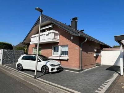 Freistehendes Einfamilienhaus mit Pool und großem Garten – ruhige Lage in Bergheim
