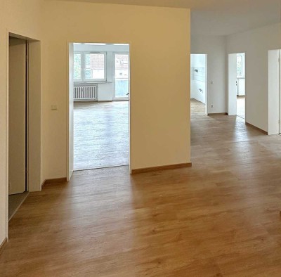 Erstbezug nach Renovierung: 3-Zimmer-Wohnung im 3. OG