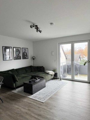 Helle 2-Zimmer-Wohnung mit Balkon & moderner Einbauküche – Nachmieter gesucht