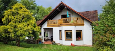 4-Zimmer-Wohnung, Küche, Bad, Gäste WC, Hobbyraum, großer Garten, Feldrandlage, Annweiler am Trifels