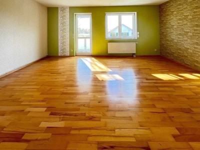 Bezugsfreie 3,5-Zimmer-Mietwohnung mit Balkon und TG-Stellplatz