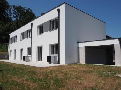 Linz-Süd: NEUER PREIS! Bezugsfertig! Mittelreihenhaus, 4 Zimmer, ca. 100m² Wohnfläche, pflegeleichter Garten, inkl. Carportabstellplatz.