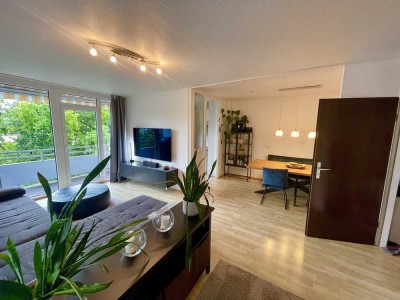 Provisionsfrei: Helle 4‑Zimmer‑Wohnung mit großem Balkon direkt an U-Bahn und Tram in Berg am Laim