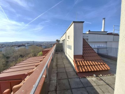 Helle 4-Zimmer-Maisonette mit Dachterrasse – Ruhelage am Alois-Drasche-Park
