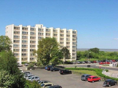 helle 1-Zimmer-Ferienwohnung mit Balkon in direkter Seedeichlage !