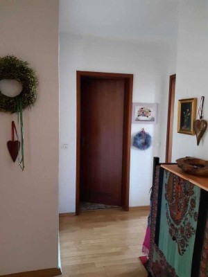 Gemütliche 2-Zimmer-Wohnung mit EBK u. Balkon