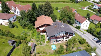 Attraktives Mehrfamilienhaus - 3 WE mit zusätzlichem Potential und 7,3% Mietrendite