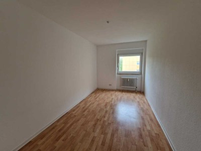 Helle 3-Zimmer-Wohnung mit Balkon in Saarbrücken zu vermieten
