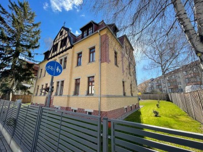 Bequem im Erdgeschoss, Bad mit Wanne, Dusche,FB-Heizung, gr. Balkon, Stellplatz im Hof