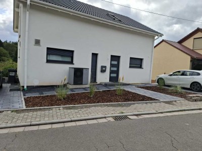 NEUBAU: Einfamilienhaus in ruhiger und sehr schöner Lage !