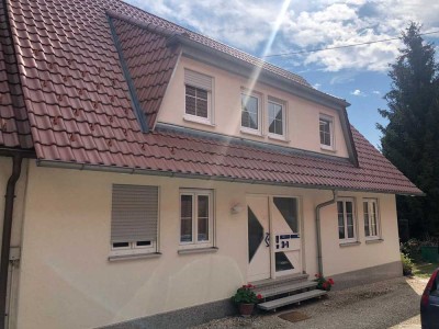 Schöne 3,5-Zimmer-Wohnung mit Terrasse in Grabenstetten