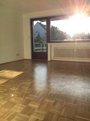 großzügige 5,5-Raum-Erdgeschosswohnung mit Balkon in Essen-Bochold