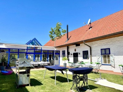 Wohnen, wo andere Urlaub machen – Traumhafter Streckhof mit Geschichte &amp; Stil
