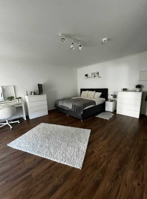 verkehrsgünstige Wohnung mit Einbauküche