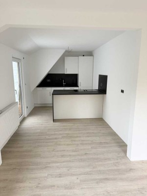 Top sanierte 3,5-Zimmer Maisonette-Wohnung mit Süd-Balkon in Trossingen (Erstbezug)