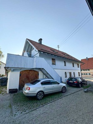 Schöne 4-Zimmer-Maisonette-Wohnung mit EBK in Woringen