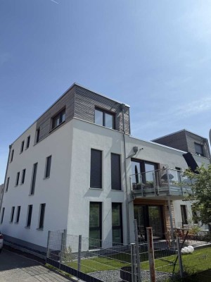 Exklusive Penthouse-Wohnung mit Dachterrasse und PKW-Stellplatz