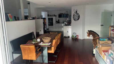 Attraktive 4,5-Zimmer Wohnung mit Balkon in Meckenbeuren
