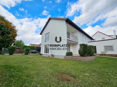 Sanierte Maisonette-Wohnung mit 4,5 Zimmer und Garten in Regensburg-Schwabelweis. Frei.