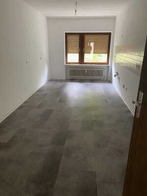 Freundliche 5-Zimmer-Wohnung mit Balkon in Merzig