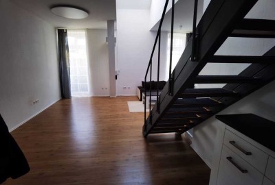 Schöne 4-Zimmer-Wohnung über 2 Etagen mit Terrasse und Garten in Bad Salzuflen-OT