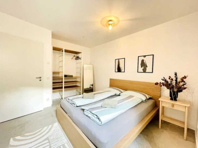 Wunderschöne und exklusive 2-Zimmer Wohnung mit Balkon in toller Lage