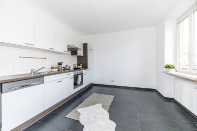 I JETZT EINZIEHEN I HELLE RÄUME I ZENTRALE LAGE I STILVOLL SANIERT I DESIGNKÜCHE I WALK-IN DUSCHE I PROJEKT WOHNEN