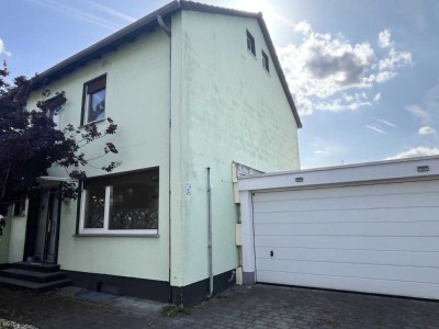 Ruhig gelegene Einfamiliendoppelhaushälfte in Moers-Vennikel