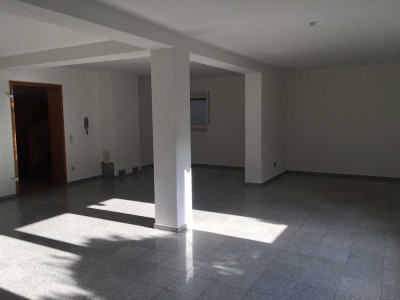 Attraktive 1-Zimmer-Wohnung mit EBK in Oftersheim