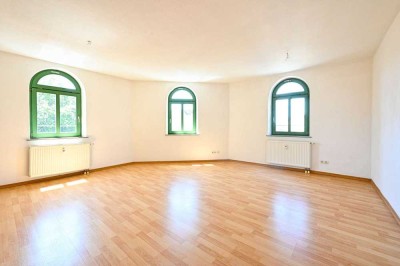 Charmante 1-Raum-Wohnung im Dachgeschoss mit Fernblick in Chemnitz – Ihr neues Zuhause!