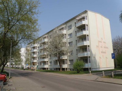 3-Raum-Wohnung im Wohngebiet Süderstadt!