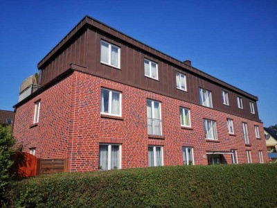 Geräumige 2-Zimmer-Erdgeschoss-Wohnung mit Terrasse und Garage in guter Wohnlage von Wedel