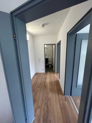 Moderne, frischsanierte Zweizimmerwohnung direkt in PF-Süd
