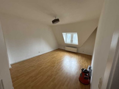 3-ZI-WHG NAHE MAINUFER / HOLBEINSTEG