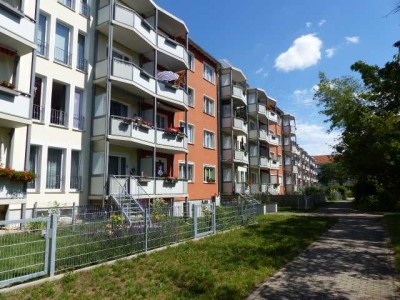 Nachmieter gesucht! Helle 3-Raumwohnung mit Balkon und Möbeln im WK 1