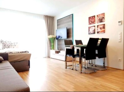 Moderne Wohnung voll möbliert mit Balkon Provisionsfrei