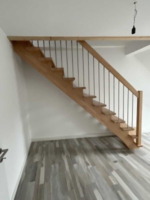 Exklusive, sanierte 4,5-Raum-Maisonette-Wohnung mit gehobener Innenausstattung in Pfinztal-Söllingen