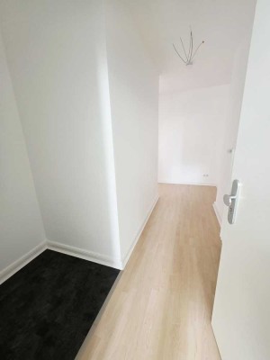 Erstbezug nach Sanierung: 2 Zimmer Wohnung im 4. OG in Bremen Altstadt