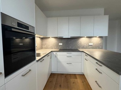 Eine eigene Etage: Exklusive 5-Zi.-Penthaus-Whg.