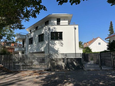 Erstbezug - Exklusive 4-Raum-Maisonette-Wohnung mit geh. Innenausstattung mit Garten und EBK