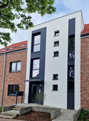 Erdgeschoss-Wohnung incl. Garage mit großer Terrasse und Garten