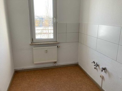 riesige 3 Zimmerwohnung mit Balkon