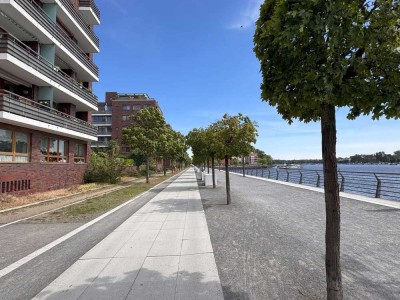 SOFORT EINZIEHEN - DIREKT AN DER BUCHT - 2 Zimmer + kleiner Garten | TERRASSE | EBK | TG
