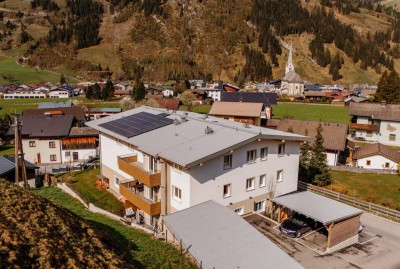 Helle 2- Zimmer-Neubauwohnung mit Carportparkplatz